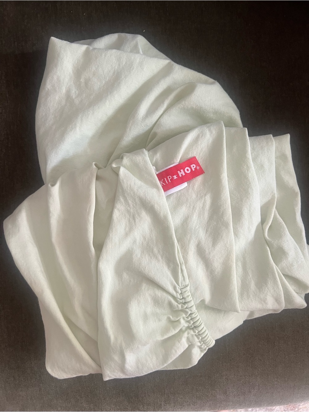 Skip hop fitted crib sheet